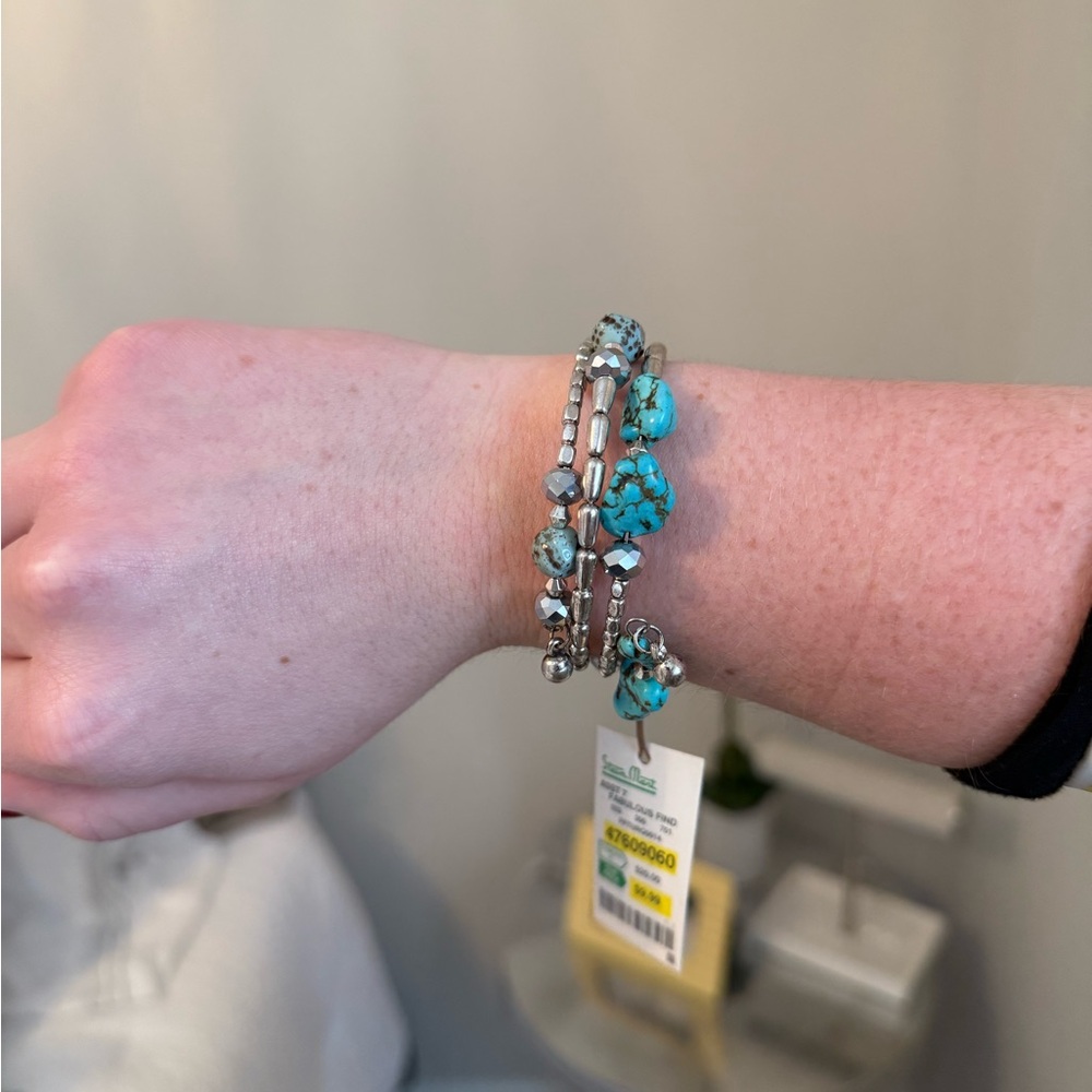 Turquoise & Silver Beaded Wrap Bracelet – NWT - Picture 2 of 8